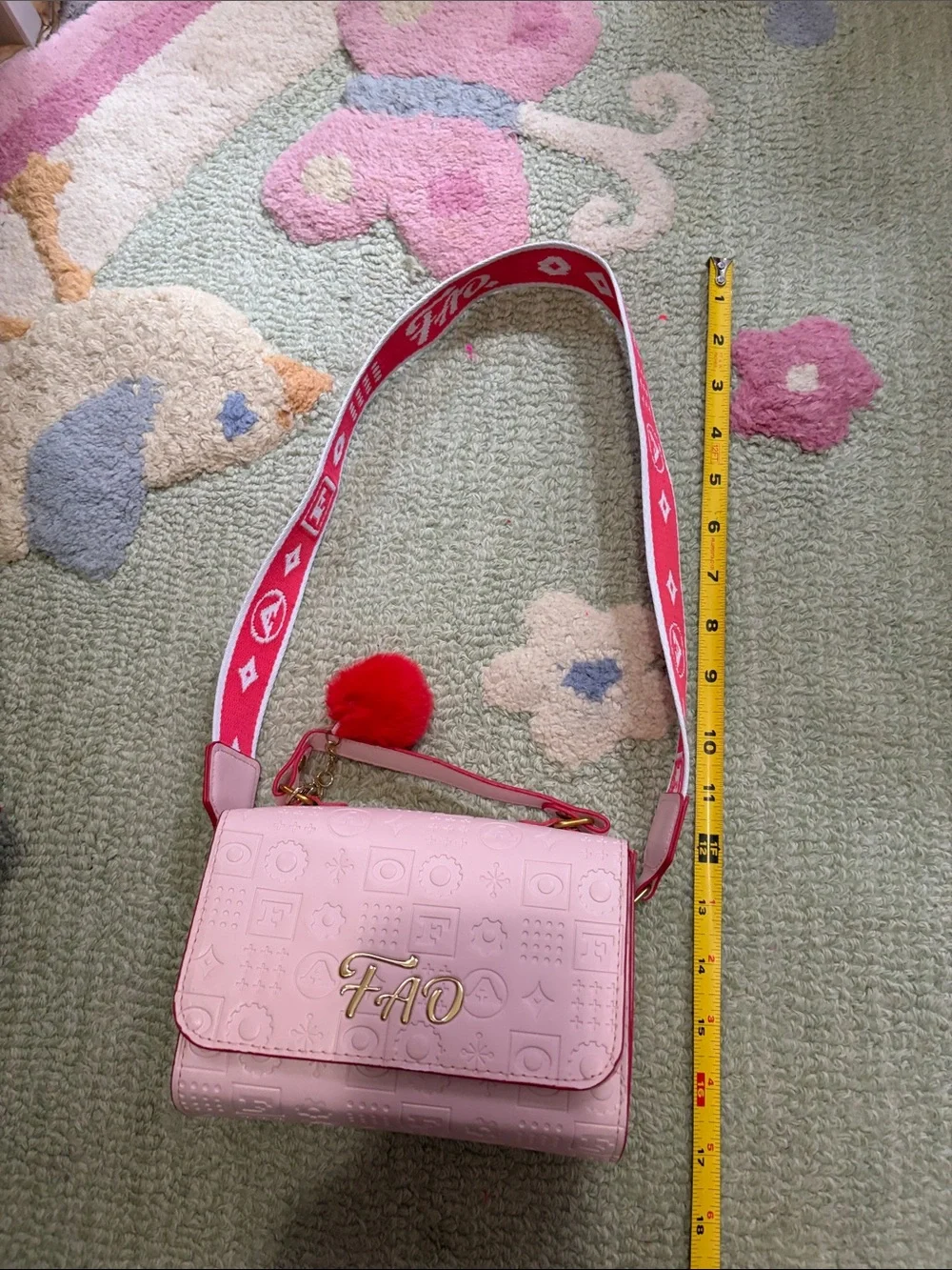 FAO Schwarz Pink Kids Purse with Play Makeup Set